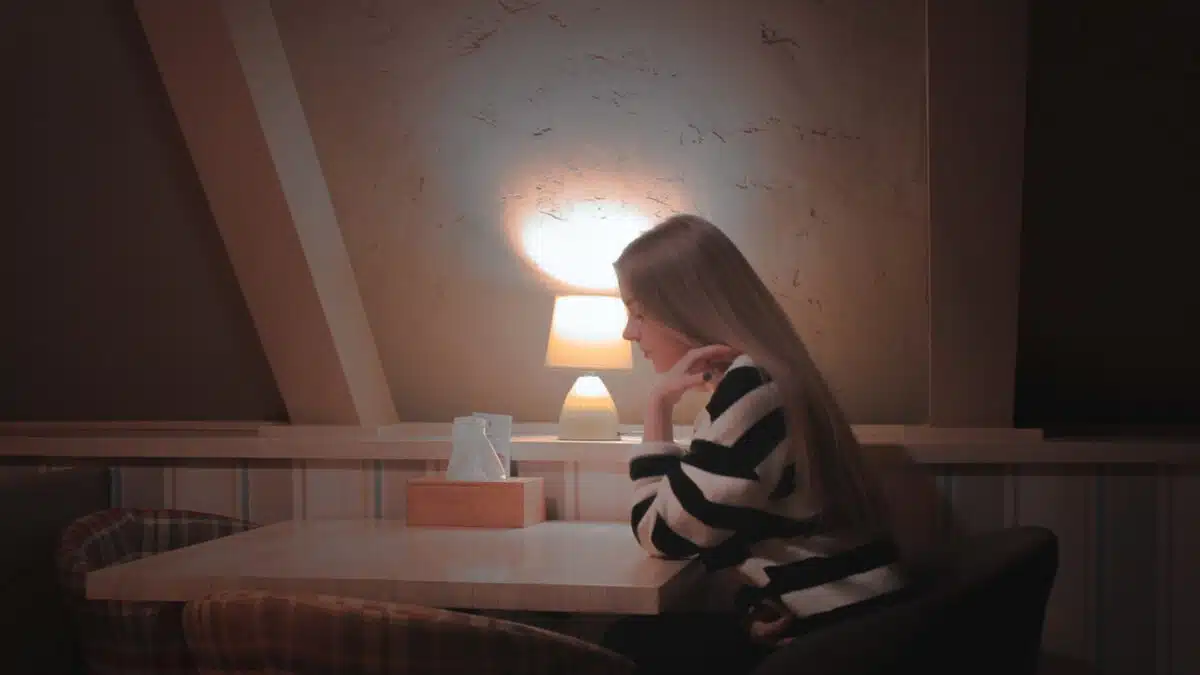 La lampe de chevet idéale pour les filles qui aiment l'élégance !